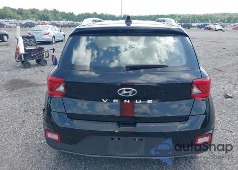 2022 Hyundai Venue Sel z USA, uszkodzony, nr VIN KMHRC8A3XNU156371